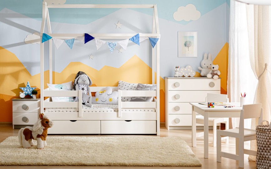 Кровать тахта с продольной крышей Тимберика Кидс N5