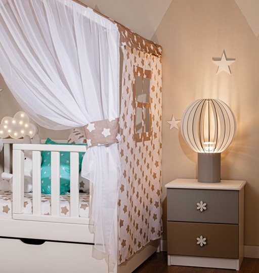 Кровать тахта с бортиками с поперечной крышей Тимберика Кидс N10