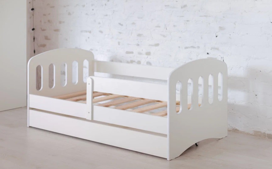 Кровать "Малыш" с ящиком ЛДСП