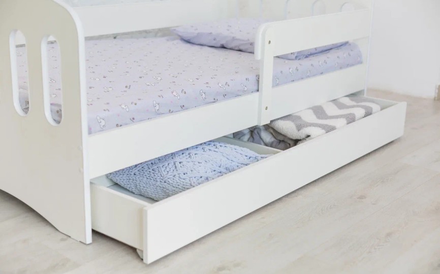 Кровать "Малыш" с ящиком ЛДСП