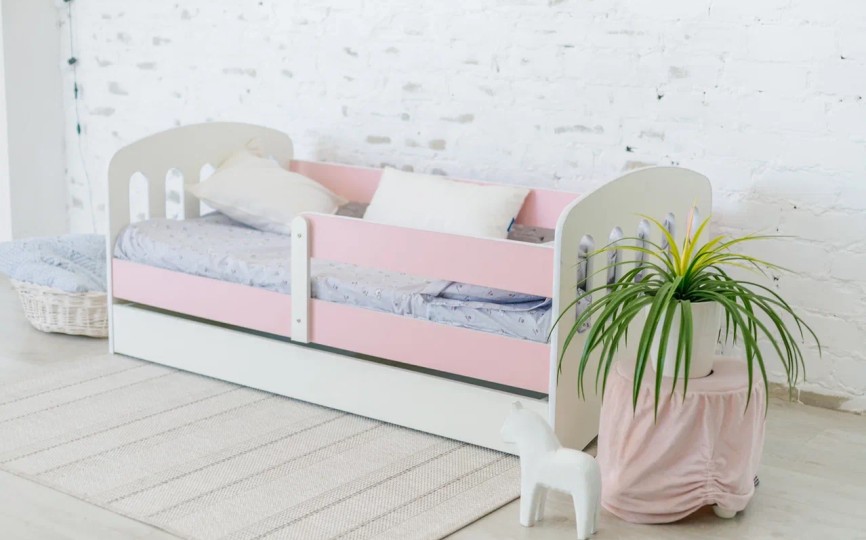 Кровать "Малыш" с ящиком ЛДСП