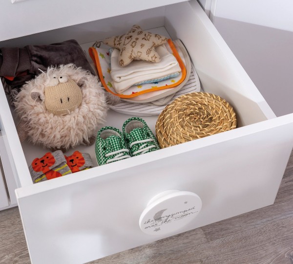 Шкаф трехдверный с окном Baby Cotton Шкаф трехдверный с окном Baby Cotton