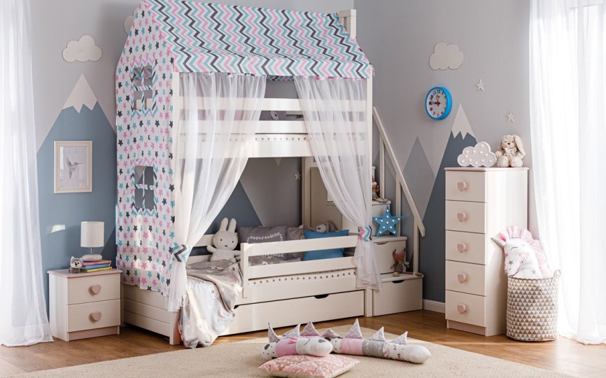 Кровать двухъярусная с продольной крышей, с лестницей-комодом Тимберика Кидс N18