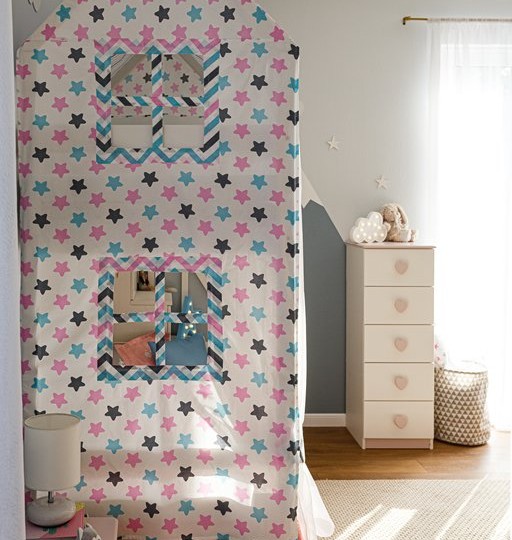 Кровать двухъярусная с продольной крышей, с лестницей-комодом Тимберика Кидс N18