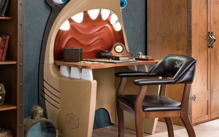 BLACK PIRATE KS-1103 Письменный стол «Акула»