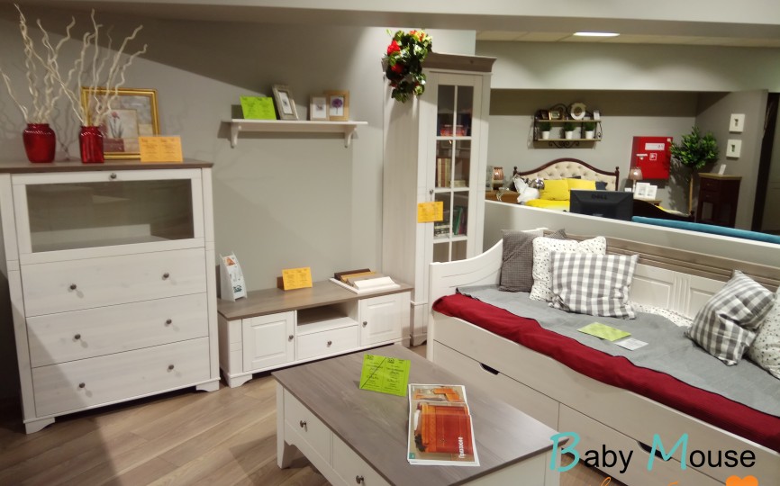 Белая комната для подростка "Бейли" из массива