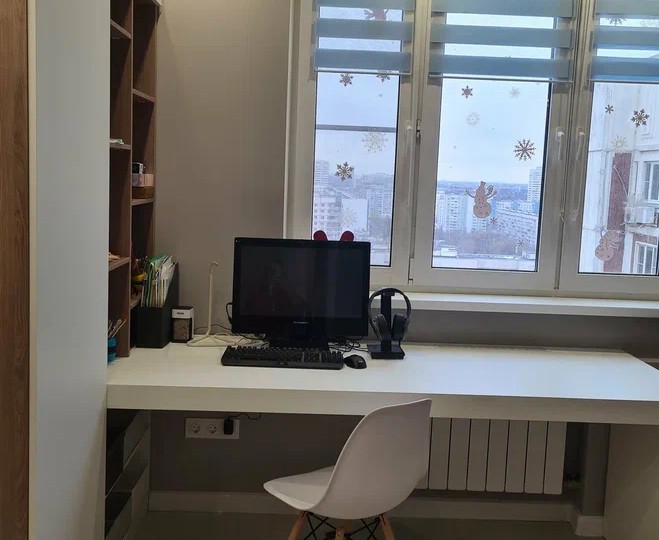 Стол-стеллаж Crisp №1