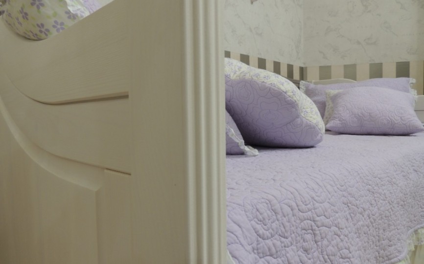 Белая комната для подростка "Бейли" из массива №3