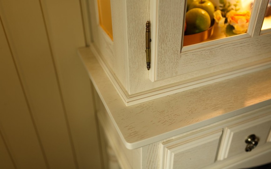 Сервант консоль двухдверный Валенсия 2-26 на высоких ножках