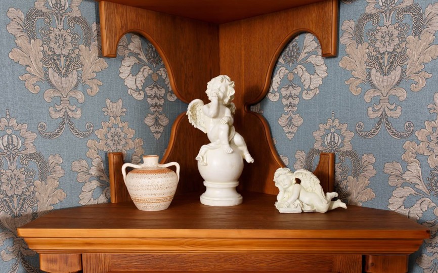 Буфет однодверный угловой Валенсия 2-28 на круглых ножках