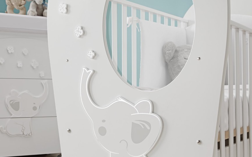 Детская комната Erbesi Elly, кроватка с окном (Эрбеси Элли)