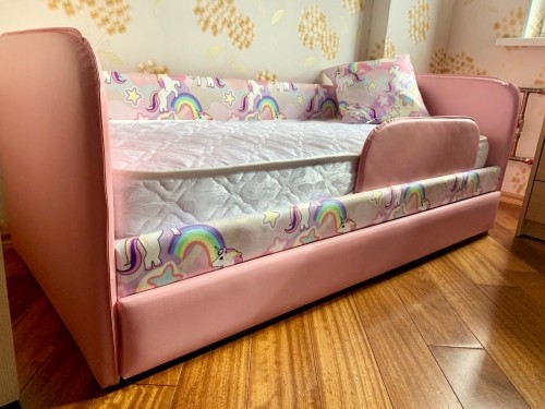 Кроватка с мягкими бортиками "Иви" Единороги