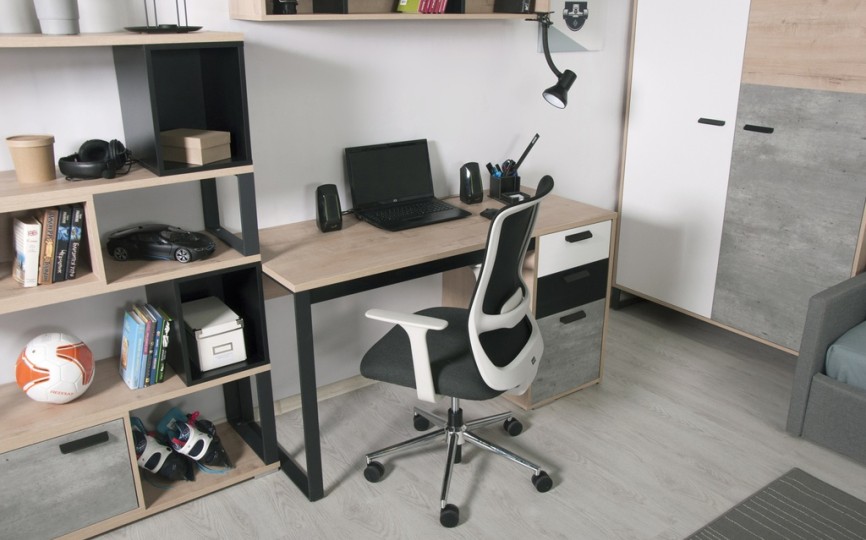 Стол прямой "Либерти Блэк" универсальный