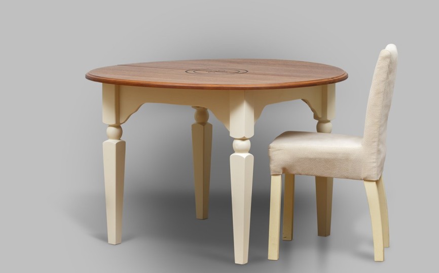 Стол обеденный круглый Валенсия 2-36 на резных ножках