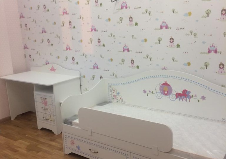 Шкаф-пенал с ящиком Синдерелла