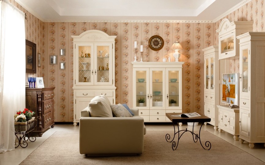 Сервант трехдверный Бьёрт на круглых ножках 1-4